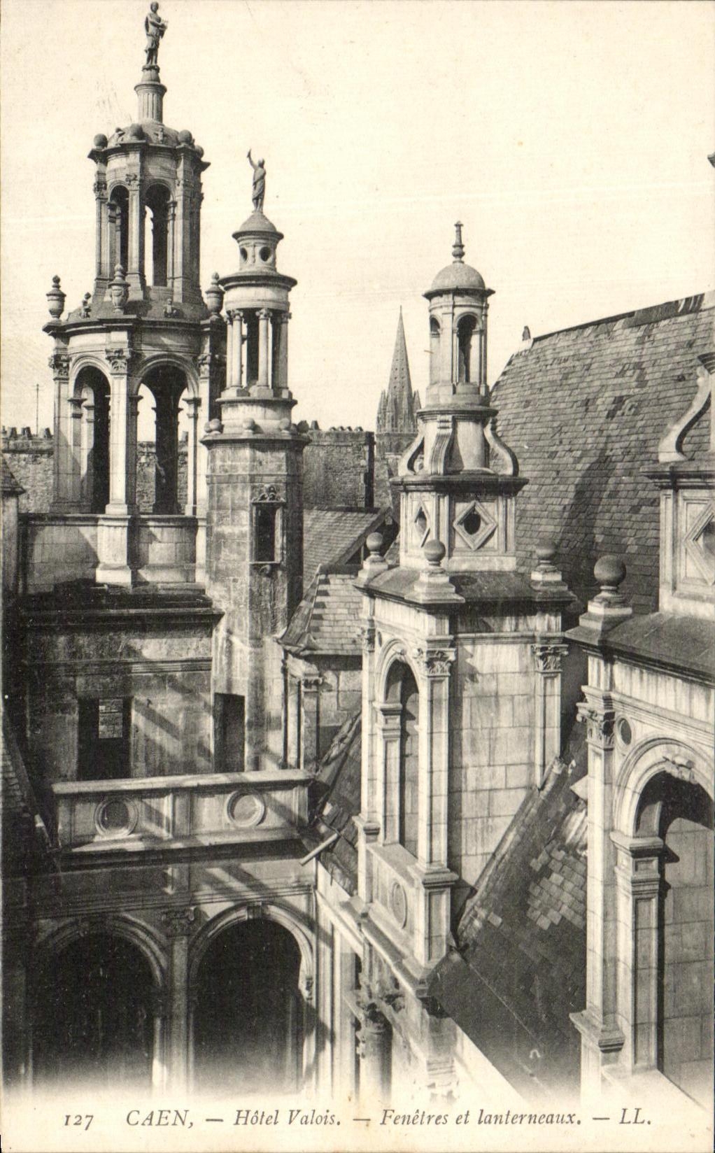 Hotel Valois Windows e Ianterneaux de CPA Caen