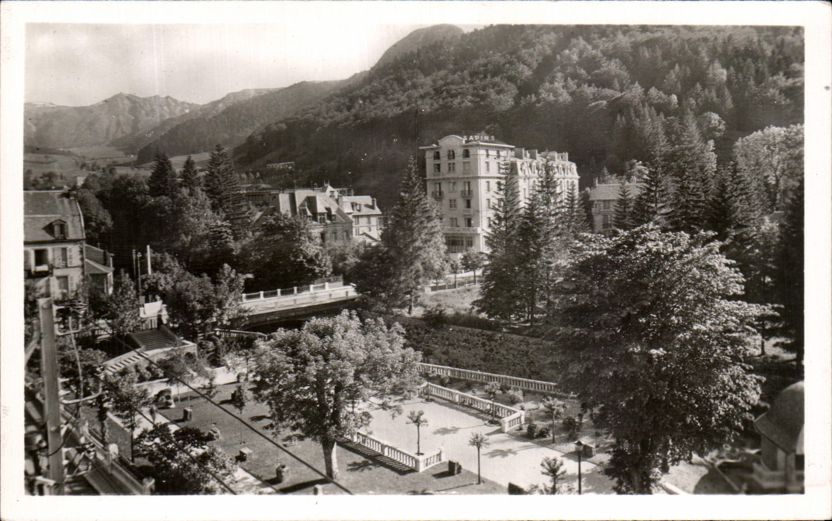 CPA the Mount Gilds a Corner of the Park