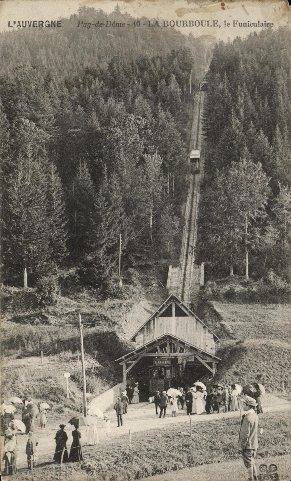 CPA L'Auvergne Pug de Dame La Bourboule