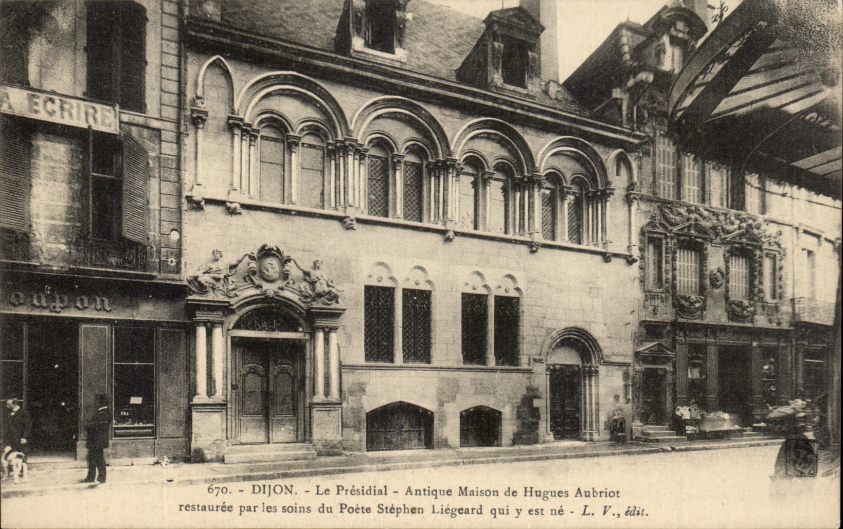 CPA Dijon Le Presidial Antique Maison De Hugues Aubriot Restauree Par Les Soins du poete Stephen Liegeard