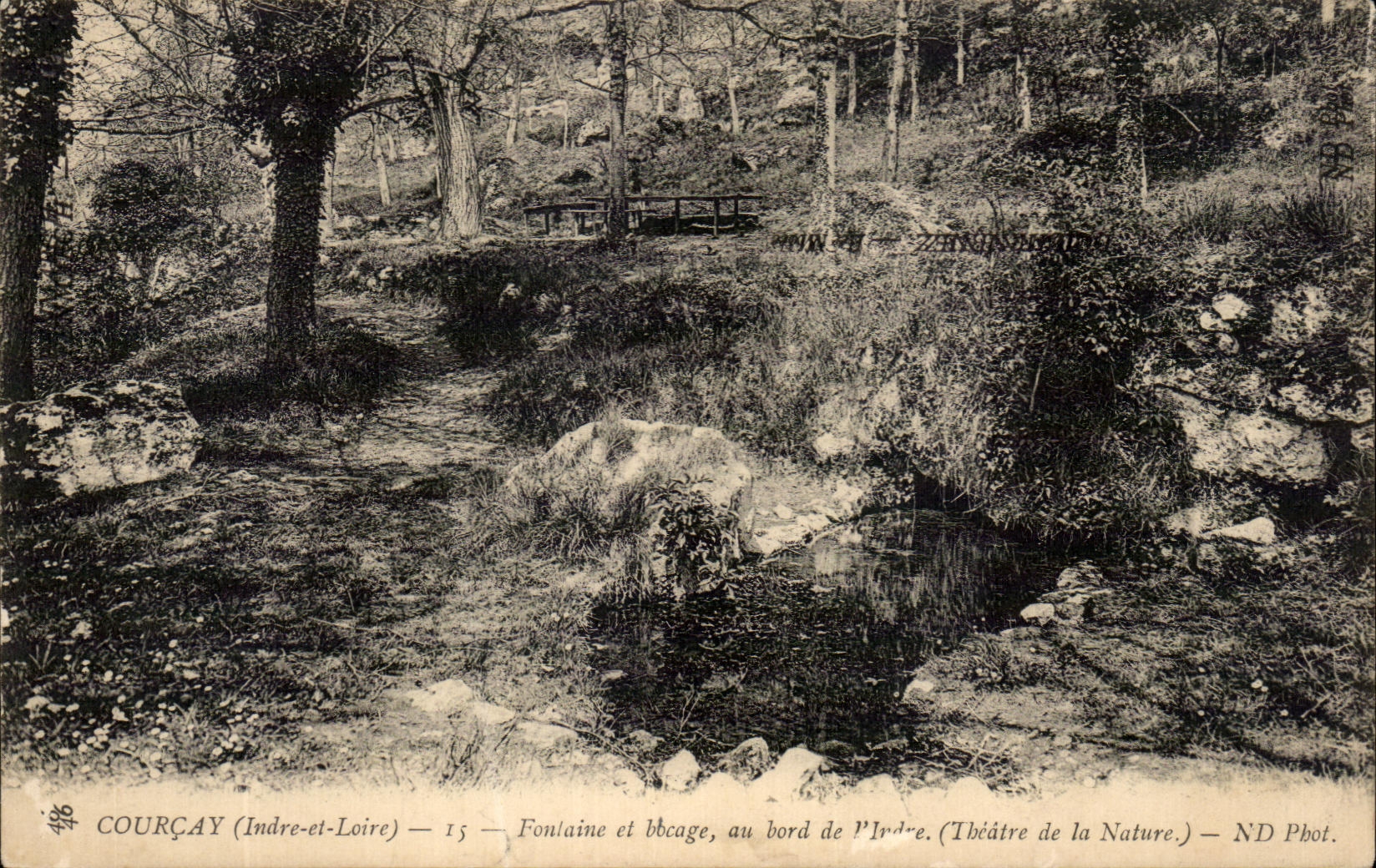 CPA Courcay Fontaine Et Bocage Au Bord Dr Indre Theatre de la nature