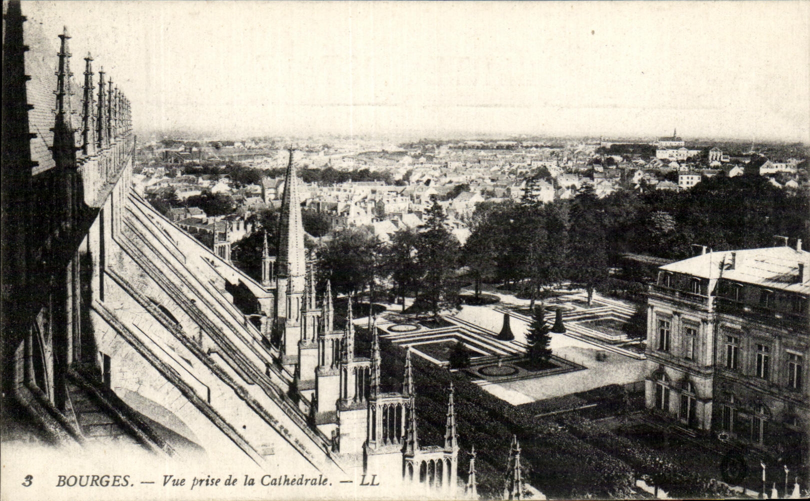 CPA Bourges vista de la catedral