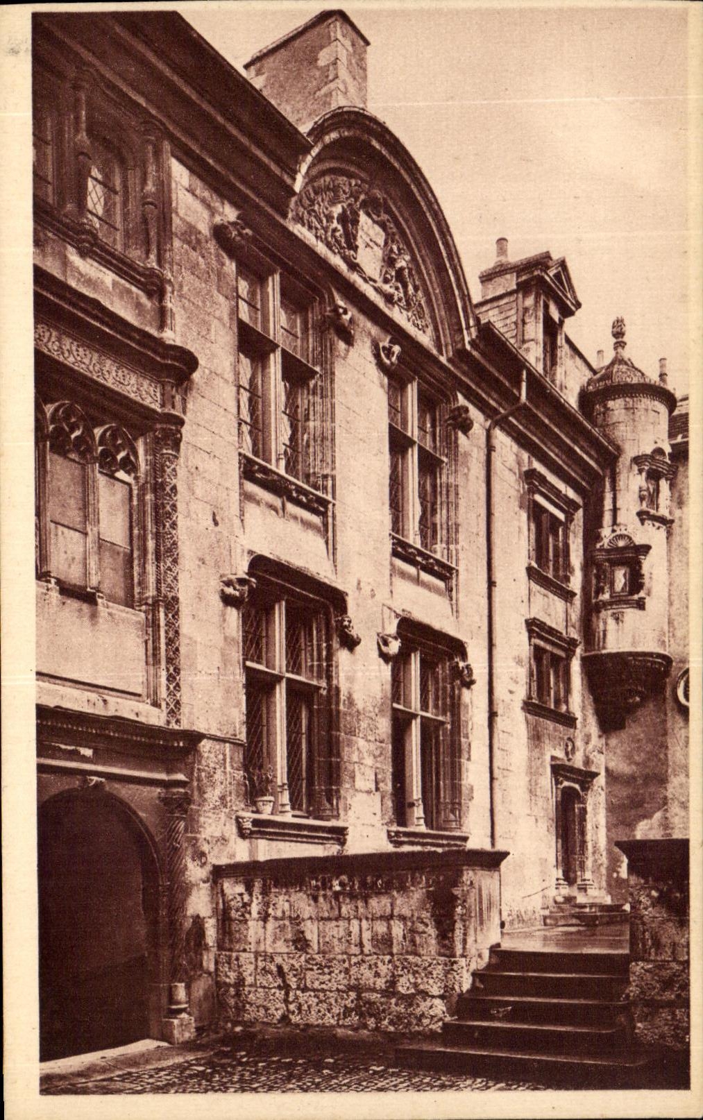 Ataque frontal occidental de Lallemand del hotel de CPA Bourges