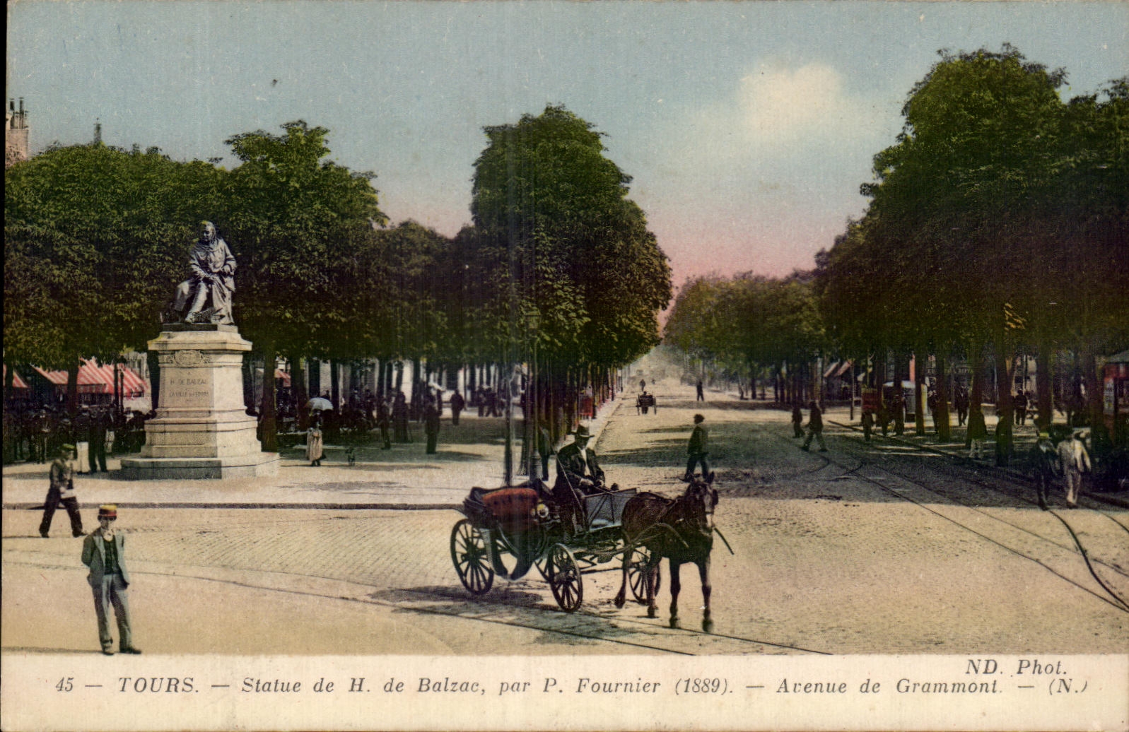 CPA Tours Statue of Balzoc by Baker Avenue of Grammont