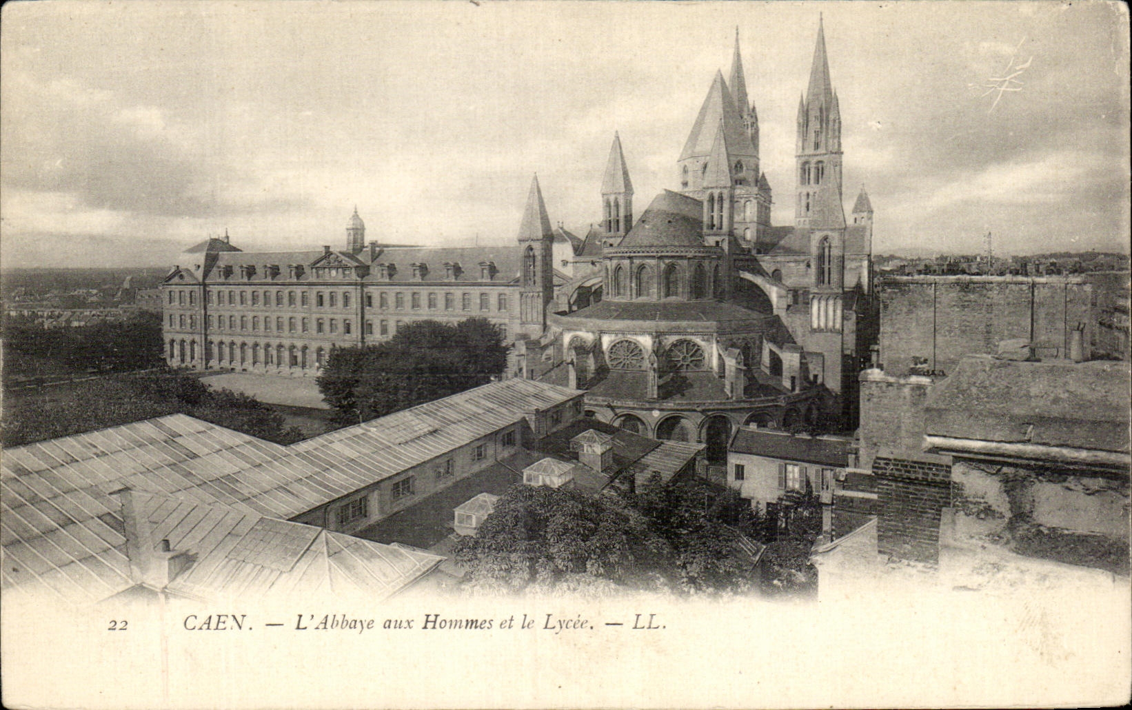 CPA Caen the Abbey with the Men and the College
