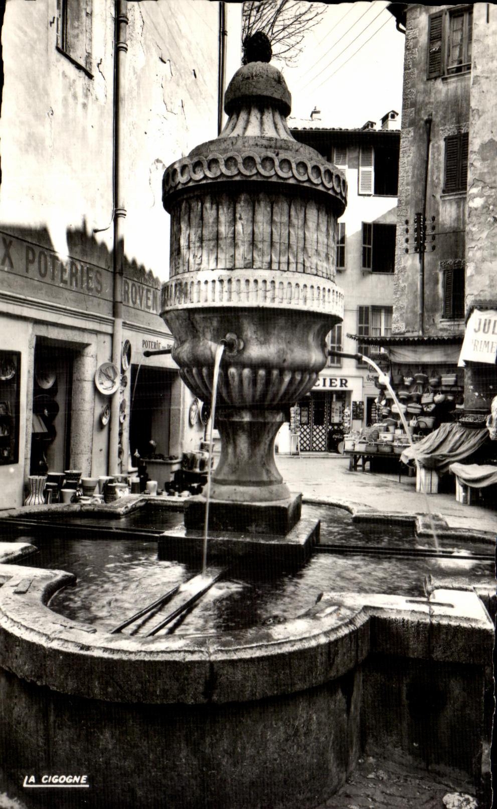 CPA Vence la fuente de Peyra