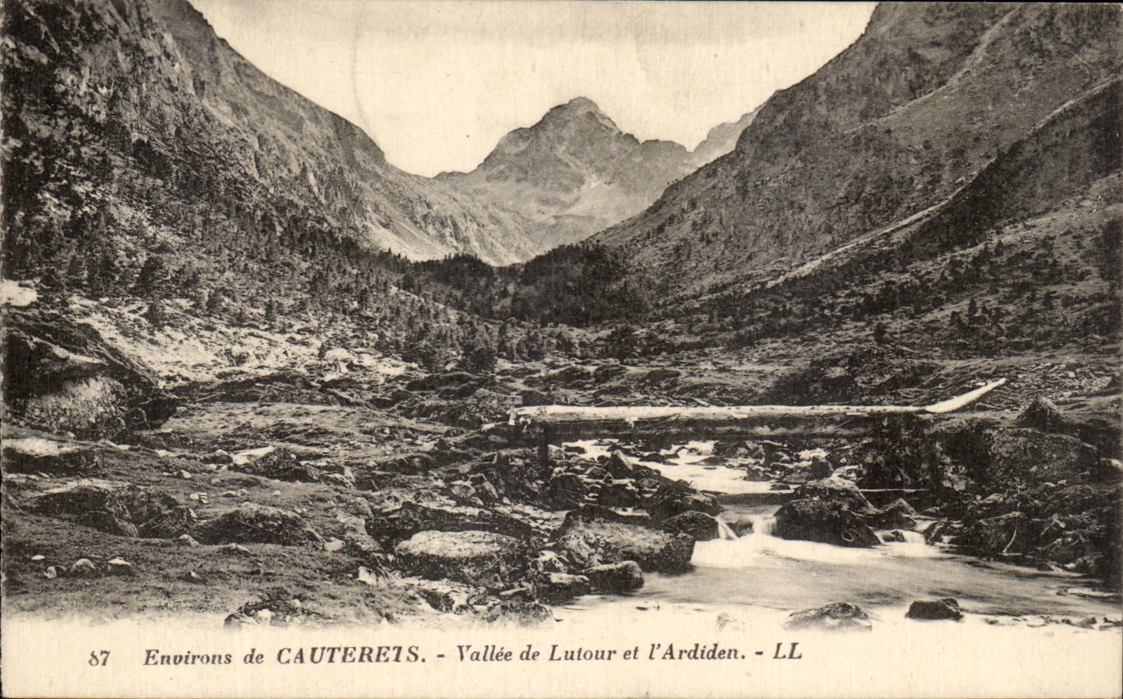 CPA Surroundings of Cauterets Valley of Lutour and Ardiden