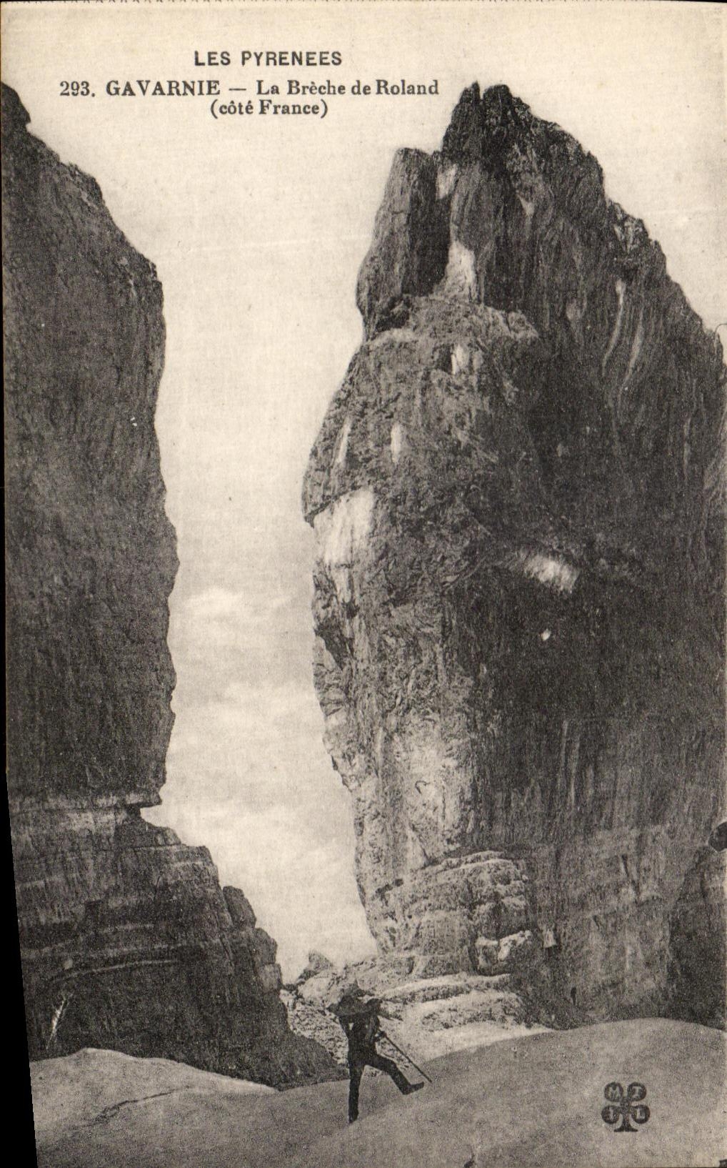 CPA Les Pyrenees Gavarnie La Breche de Roland