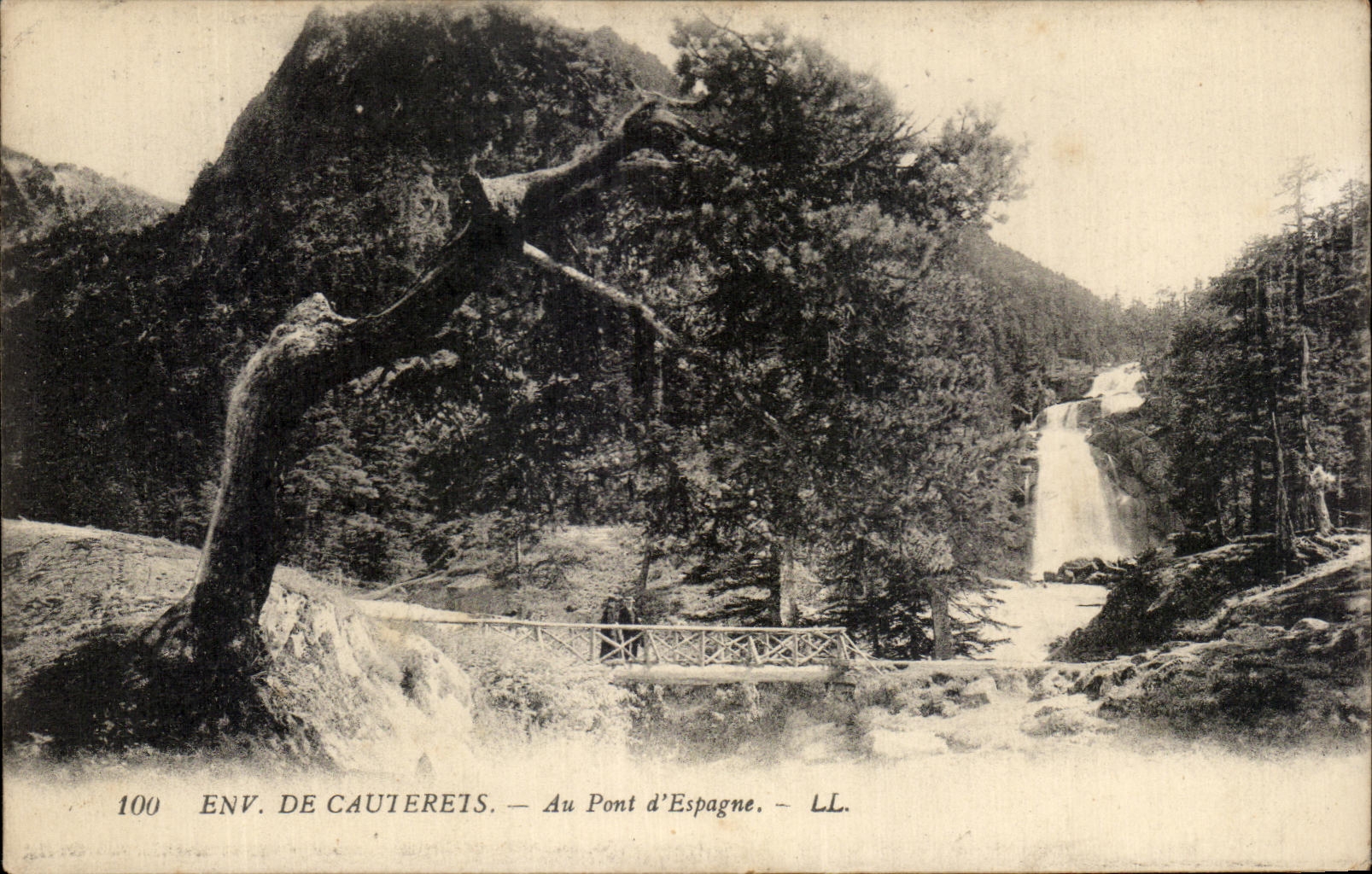 CPA Surroundings of Cauterets To the Bridge of Spain