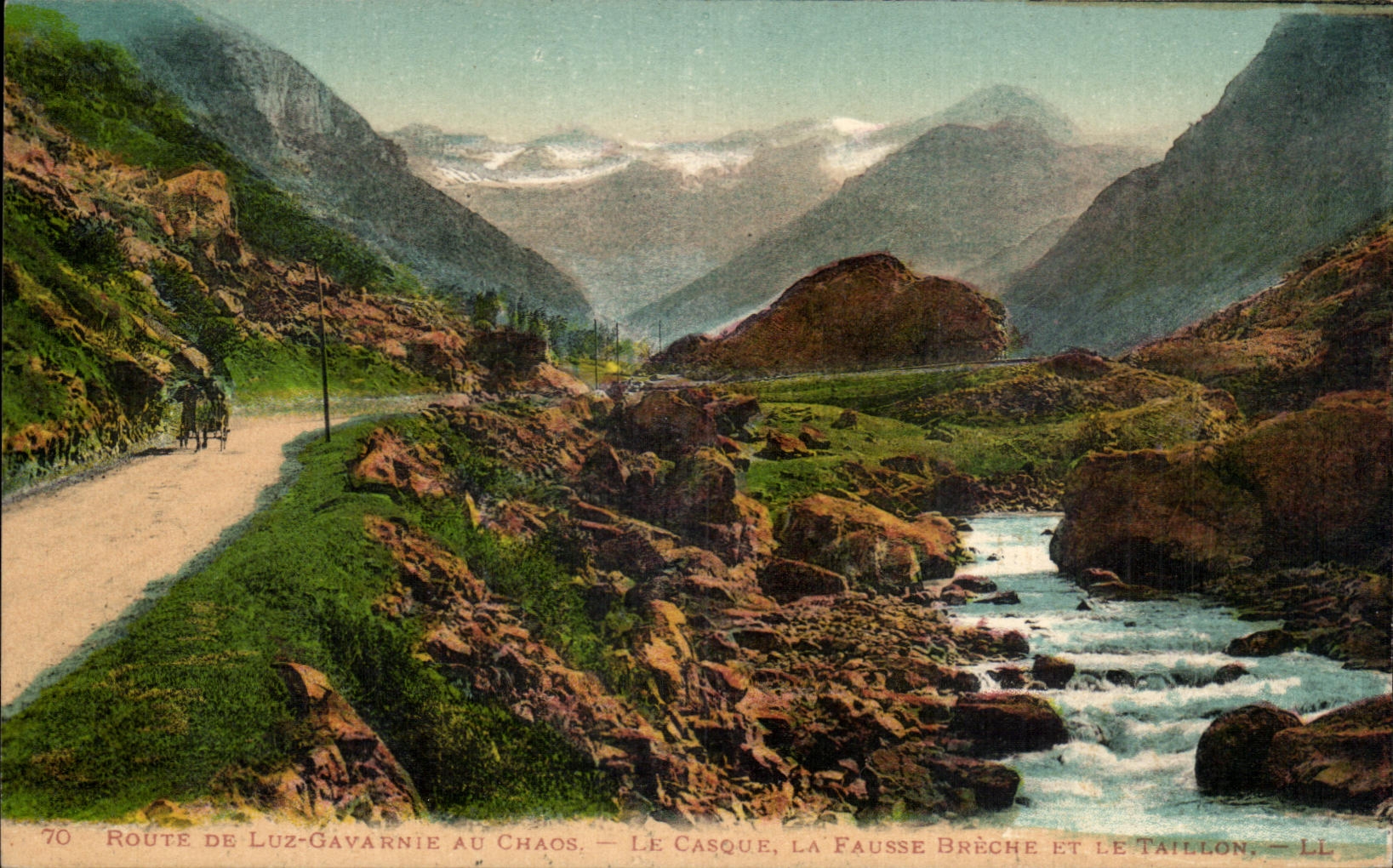 CPA Route De Luz Gavarnie Au Chaos Le Casque La Fausse breche et le Taillon