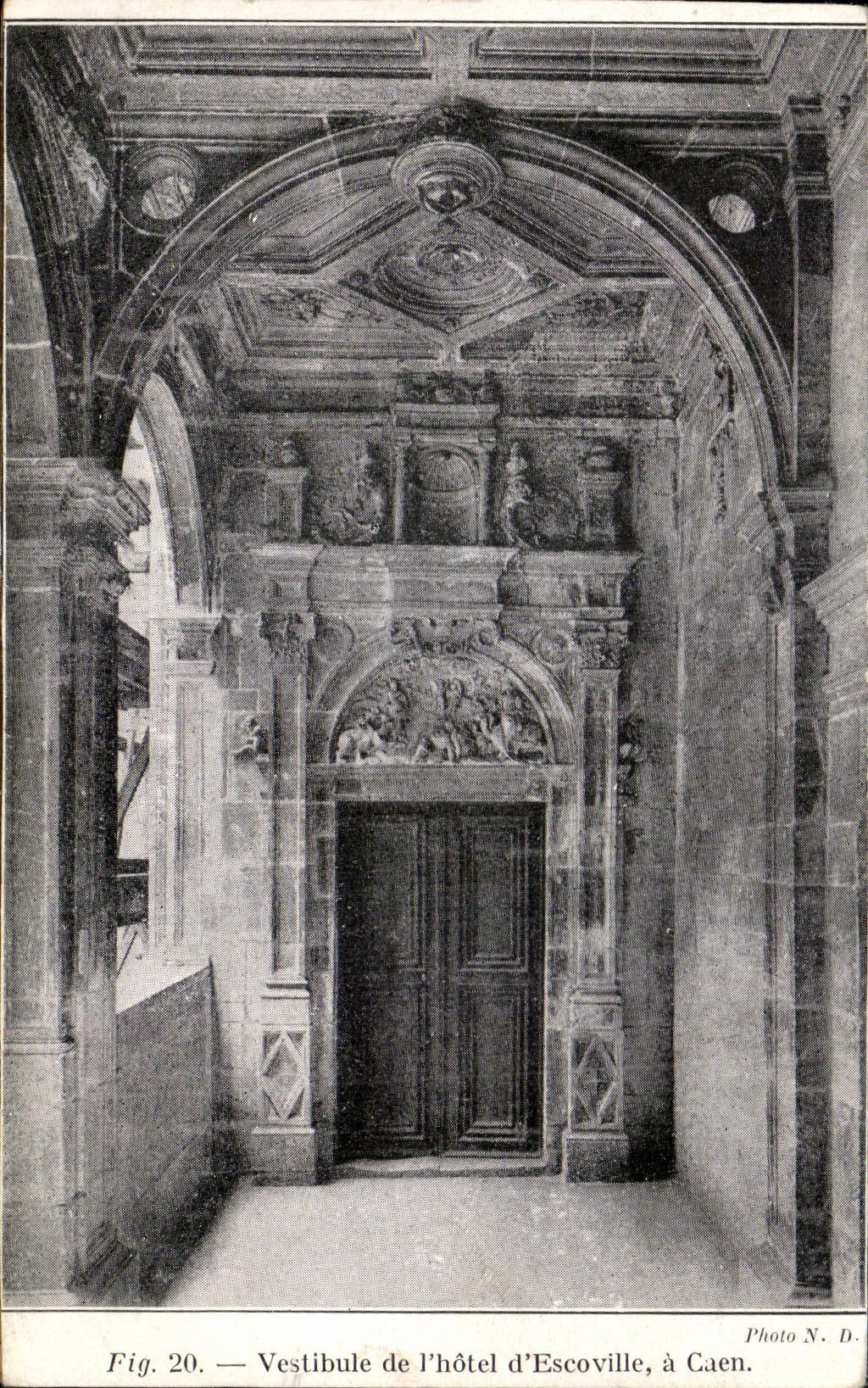 CPA Vestibule of I' Hotel of Escoville has Caen