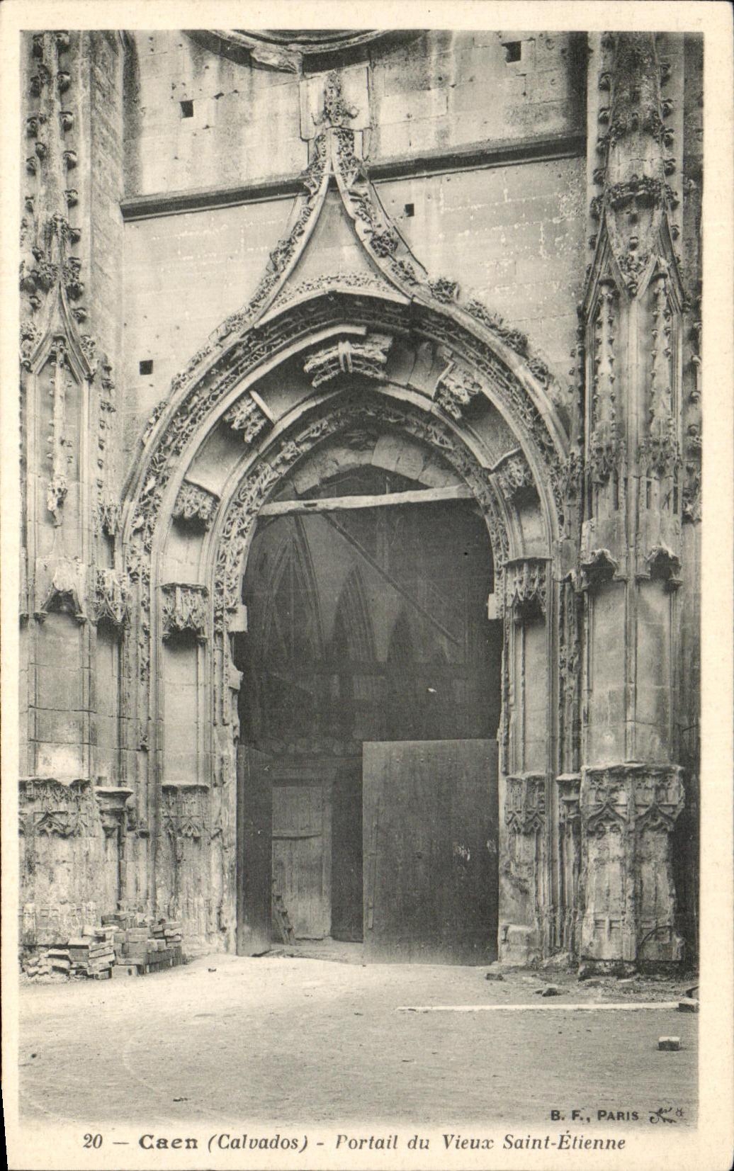 CPA Caen Gate of the Old man Saint Etienne