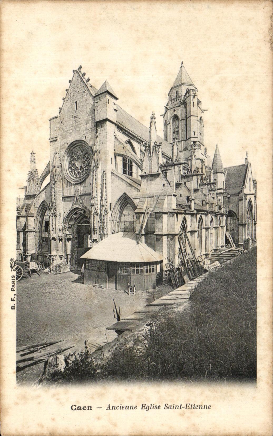 CPA Caen Old Church Saint Etienne
