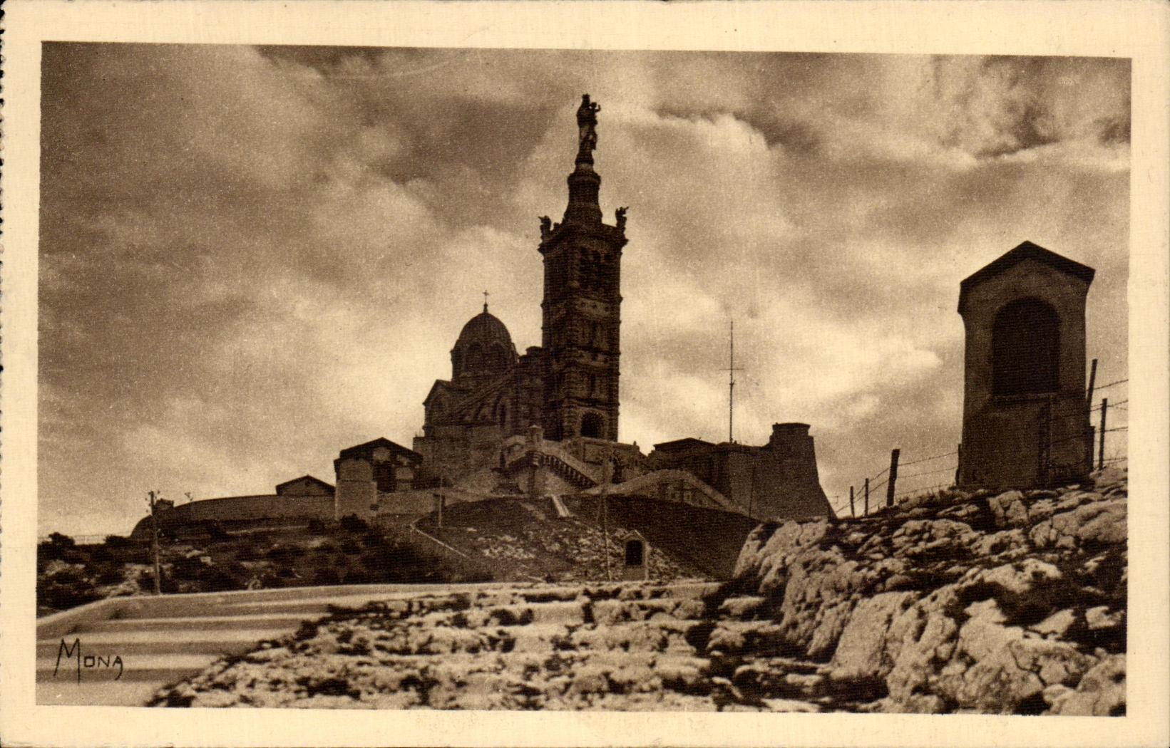 CPA Basilique De Notre Dame de La Garde Marseille 