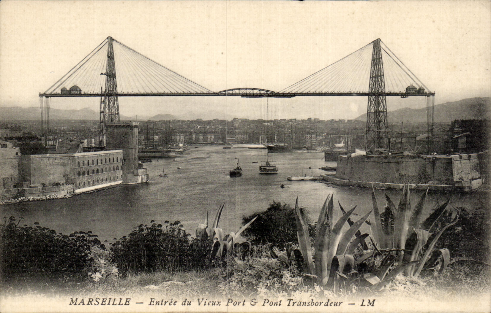 CPA Marseille Entree Du Vieux Pont Transbordeur