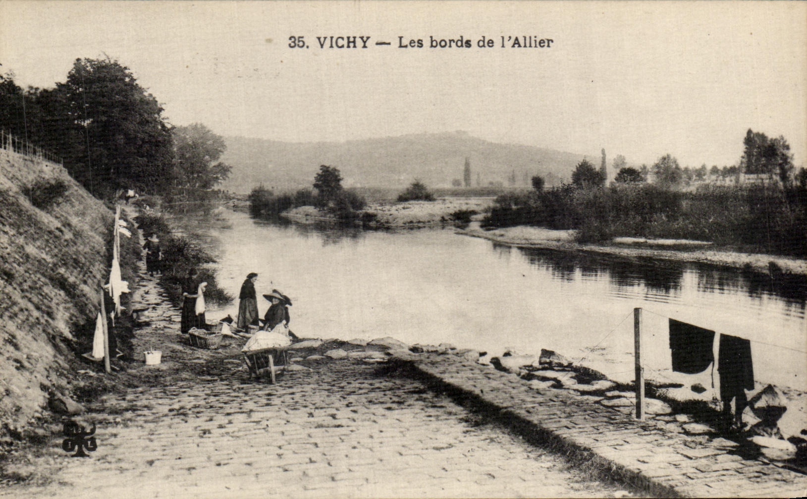 CPA Vichy Edges of Allier the Lavender fields