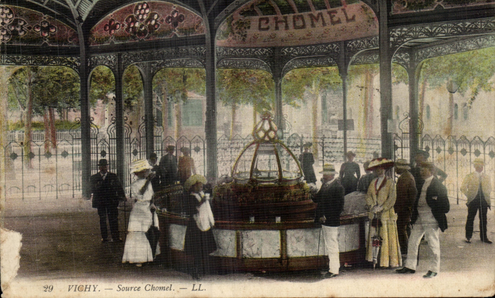 CPA Vichy Chomel Source