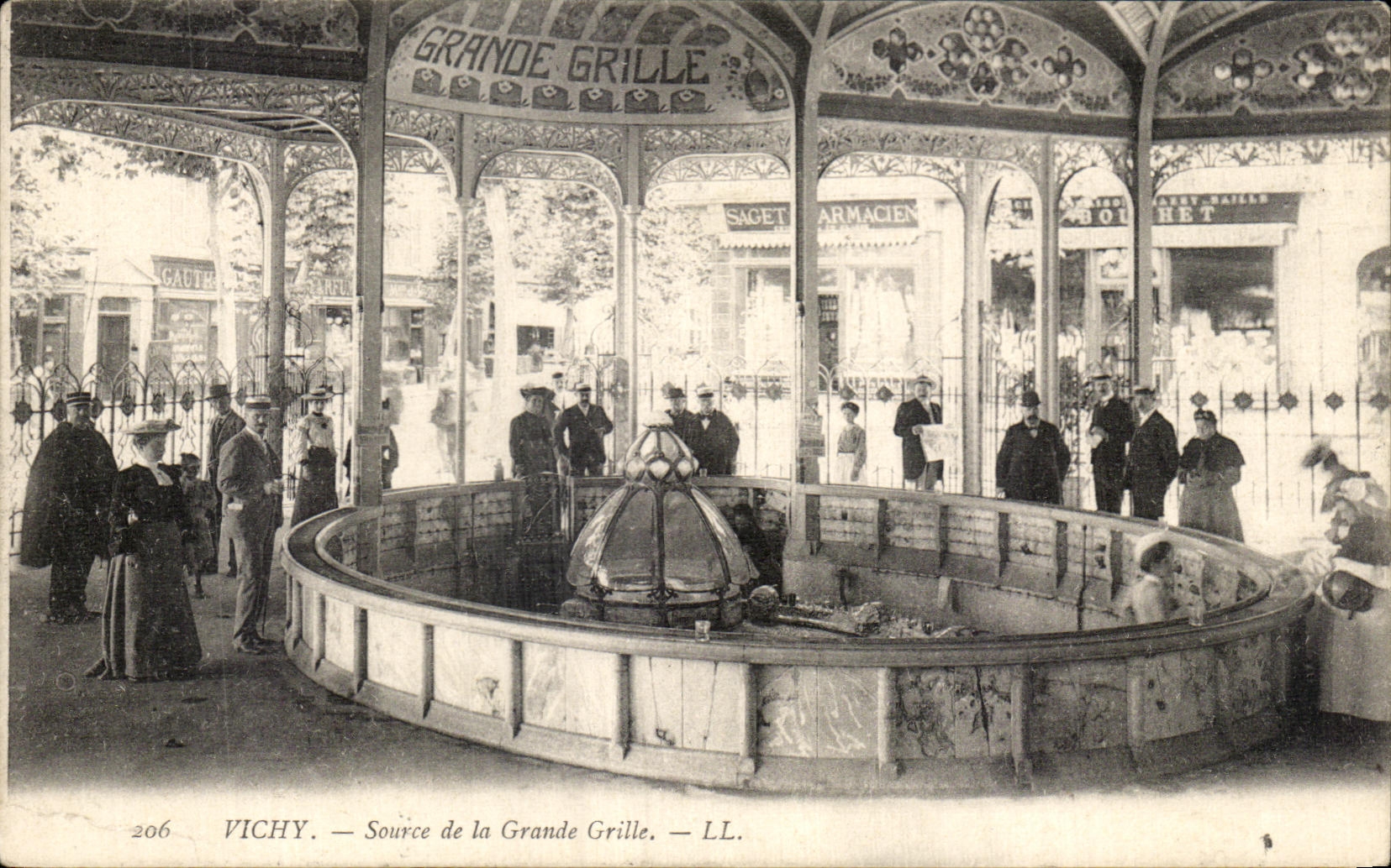 CPA Vichy Source Of the Large Grid