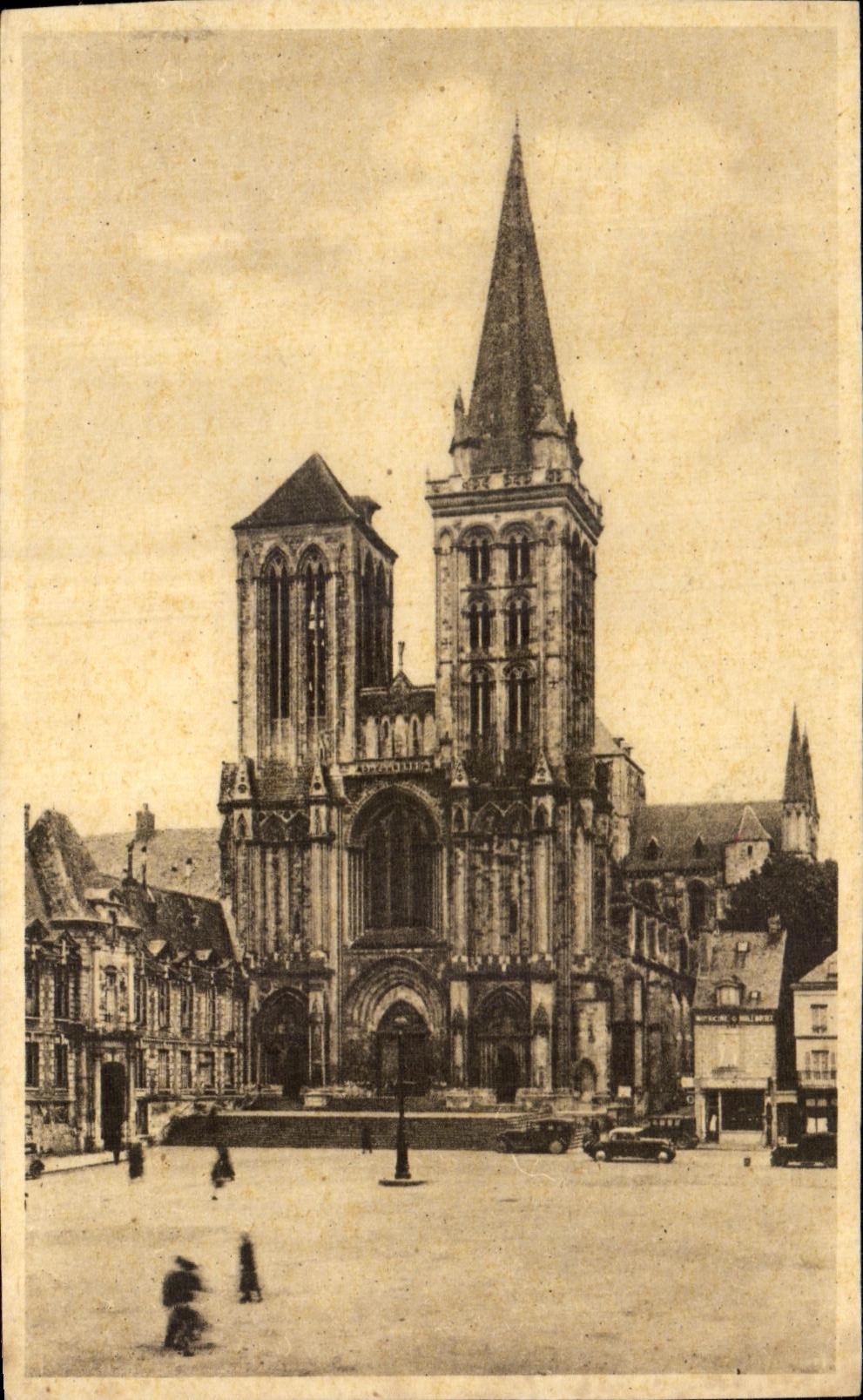 CPA Lisieux Cathedral Saint Pierre