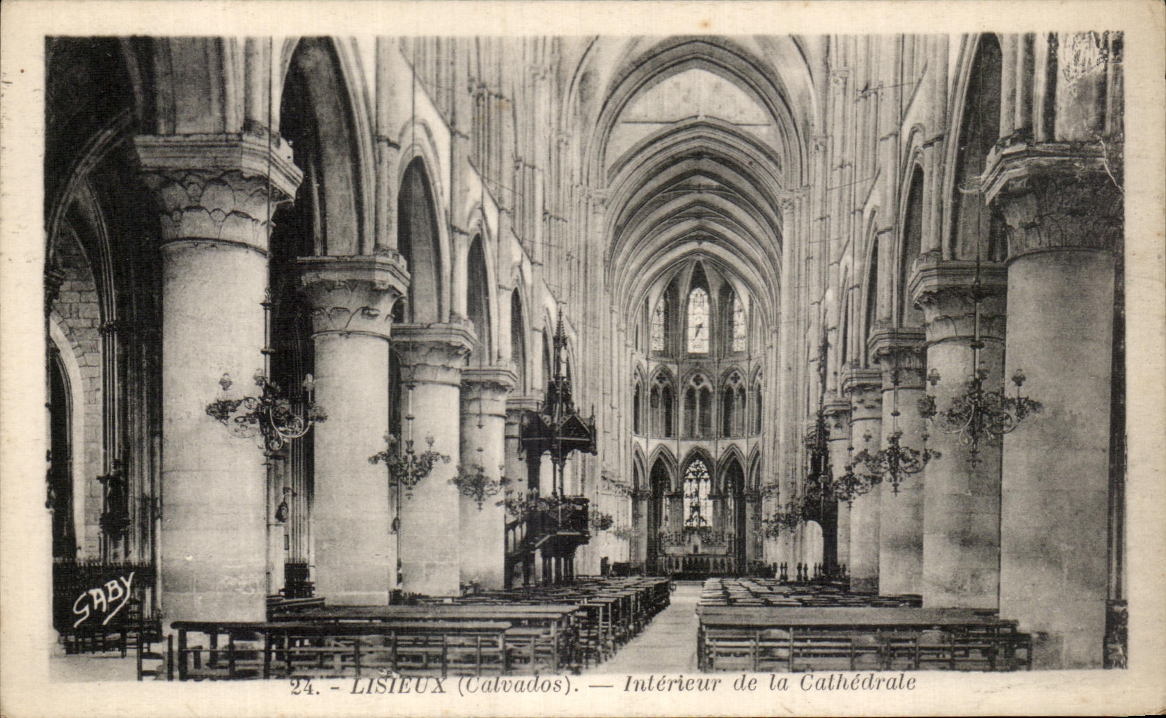 CPA Interior Lisieux Of the Cathedral