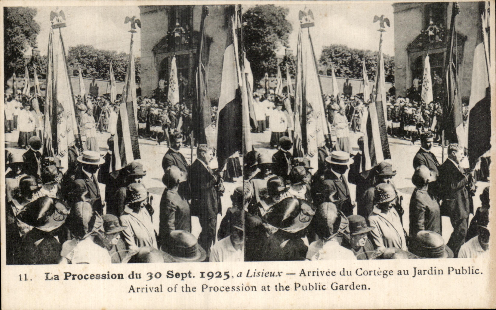 CPA the Procession Of has Lisieux Arrivee Procession With the Park September 1925