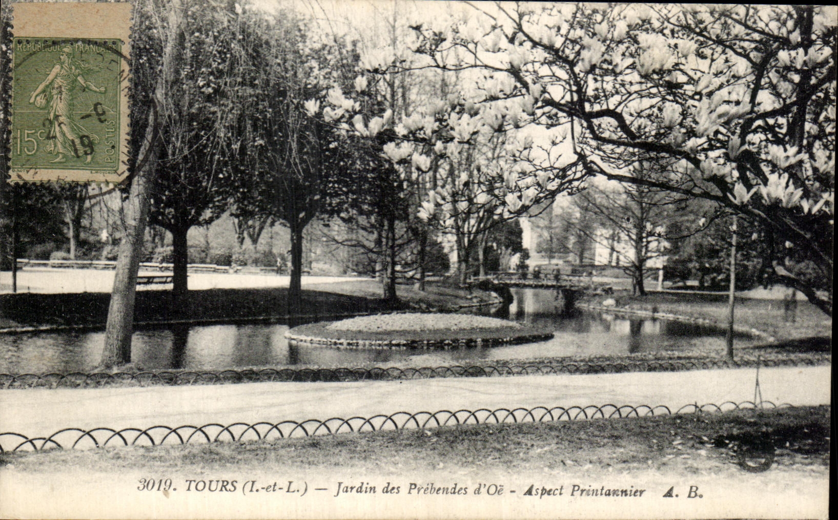 CPA Tours Jardin Des Perbendes D'Oe Aspect Printannier