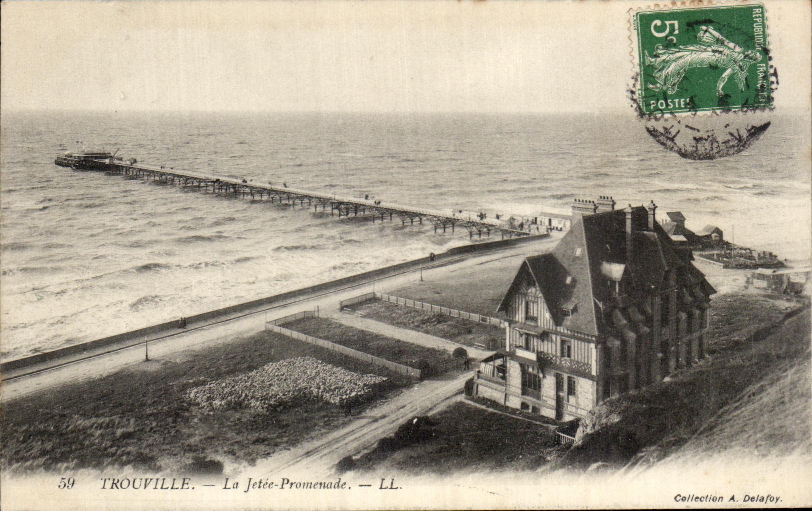 CPA Trouville the Pier Walk