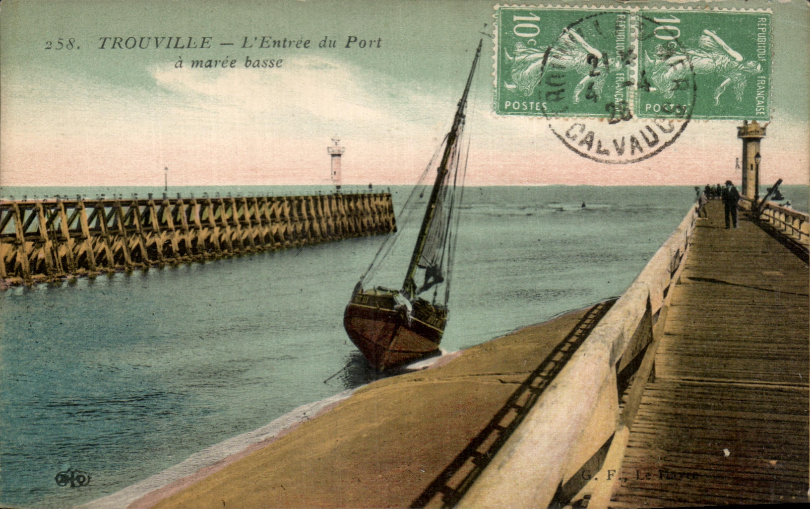 CPA Troucolle Entrance Of the Port has Marce Basse Boat