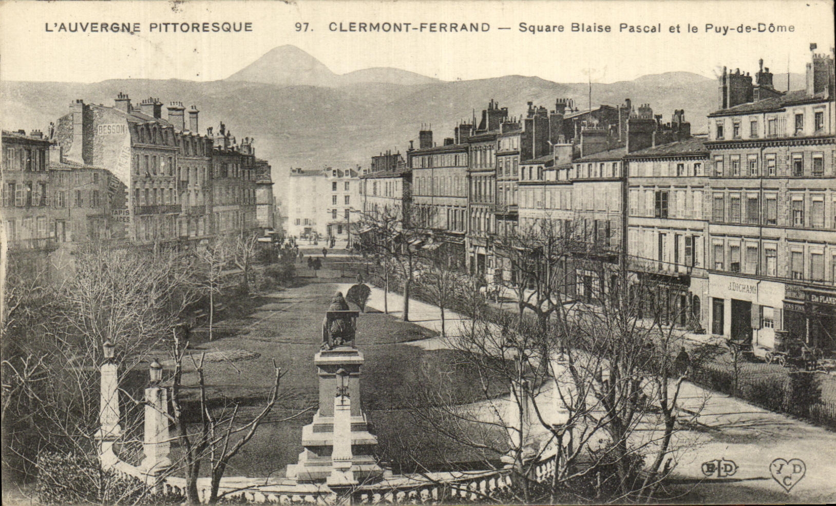 CPA Clermont Ferrand the Public garden Blaise Pascal and Puy de Dome