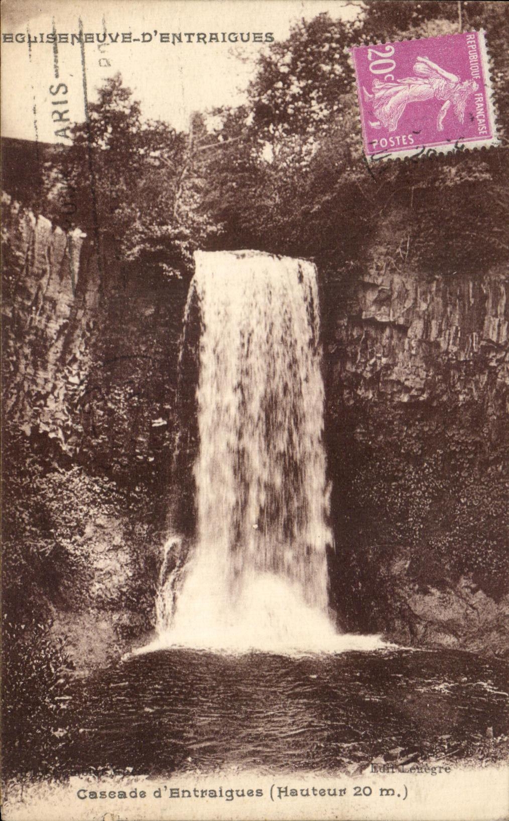 CPA Egliseneuve D' Entraigues Cascades of Entraigues