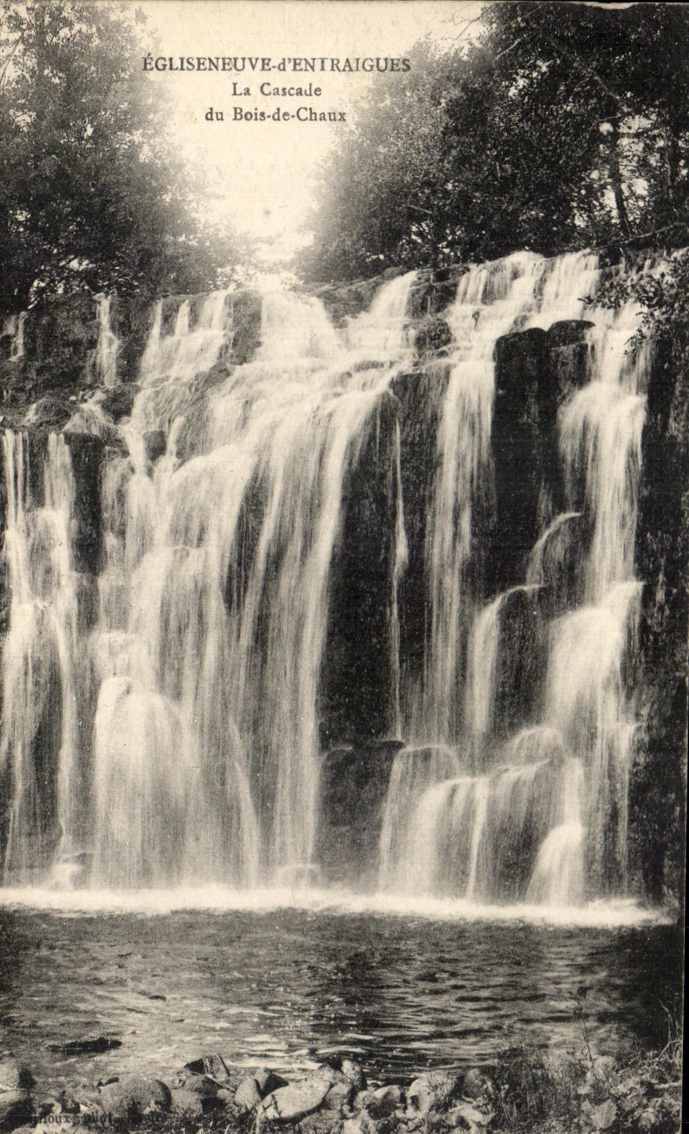CPA Egliseneuve d' Entraigues the Cascade of the Lime Wood