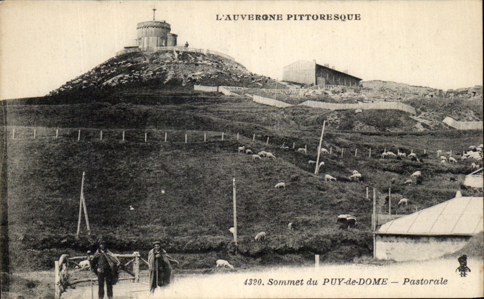 Peasant CPA Picturesque Auvergne Summit of Puy de Dome Pastorale