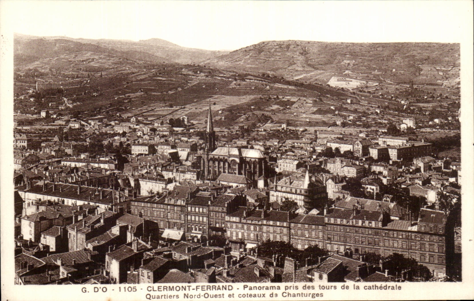 CPA Clermont Ferrand Panorama taken of the towers of the cathedral districts Western North and Slopes of Chanturges