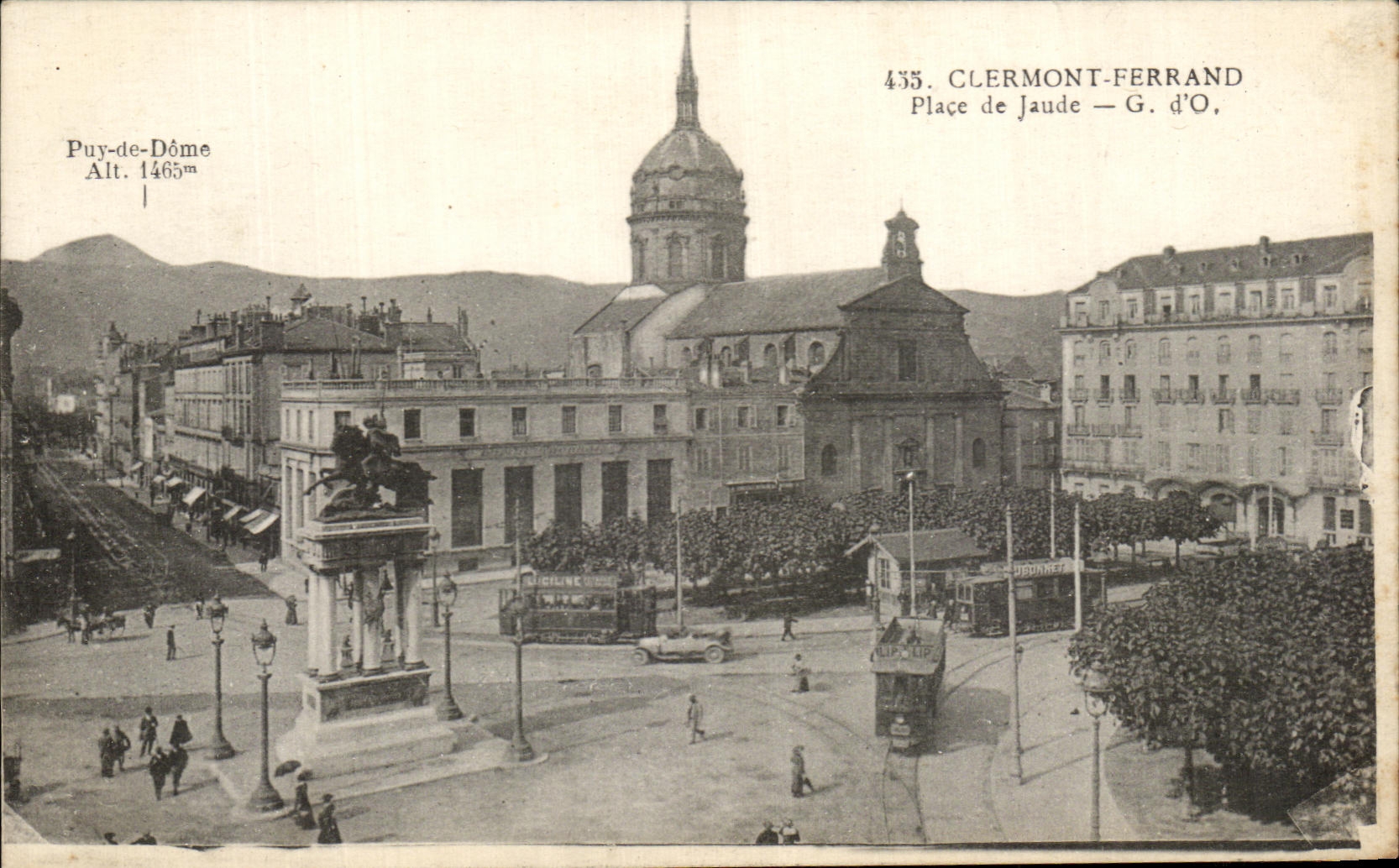 CPA Clermont Ferrand Places jaude Tramways