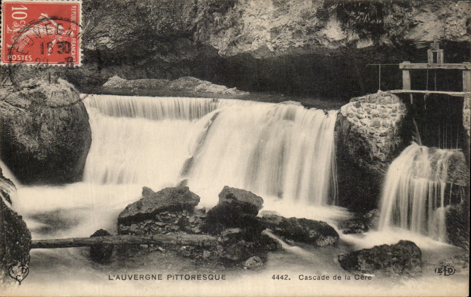 CPA Auvergne Pittoresque Cascades of Cere