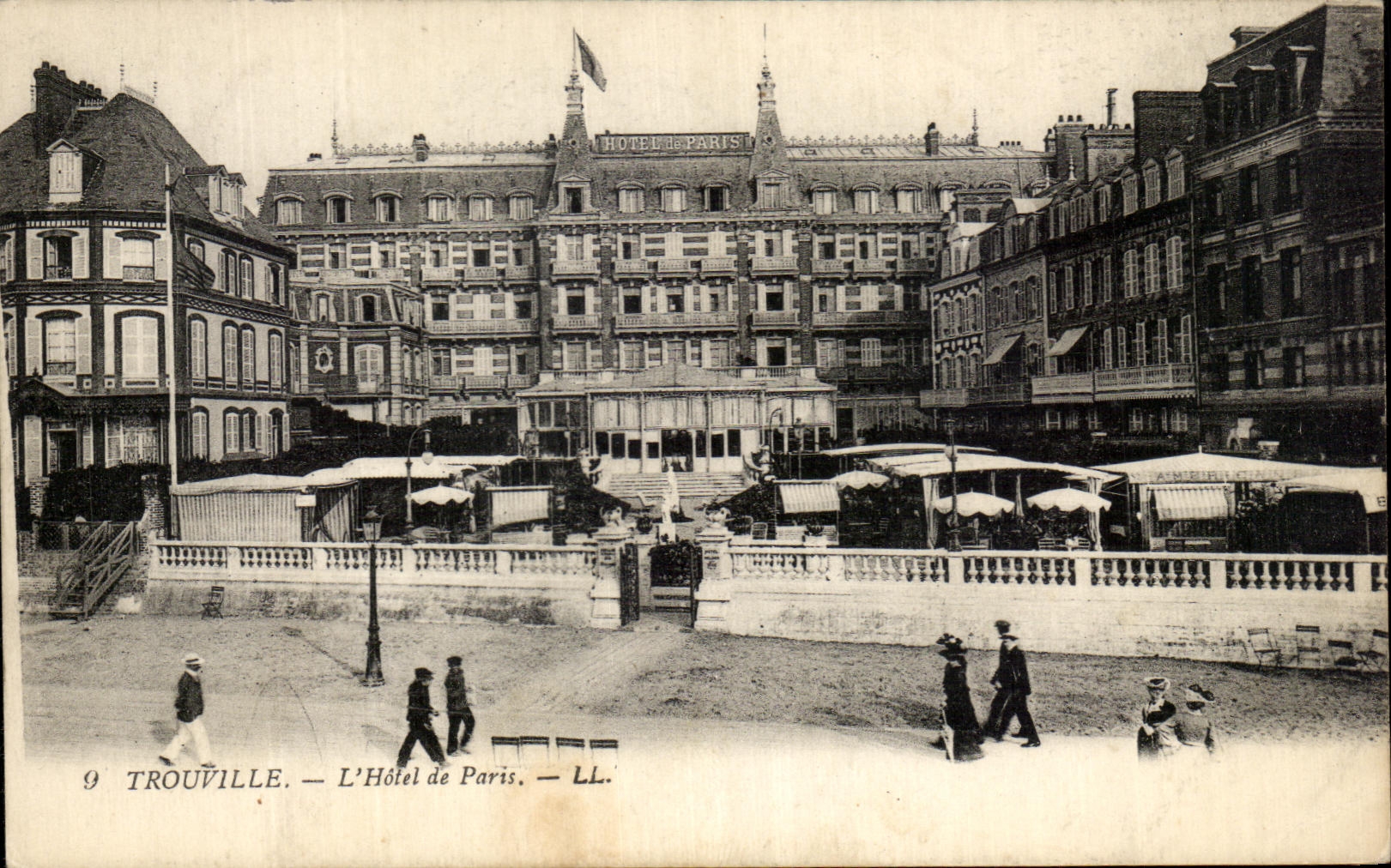 CPA Trouville the Hotel of Paris