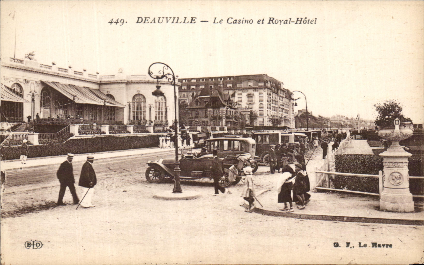 CPA Deauville Le Casino et Royal Hotel
