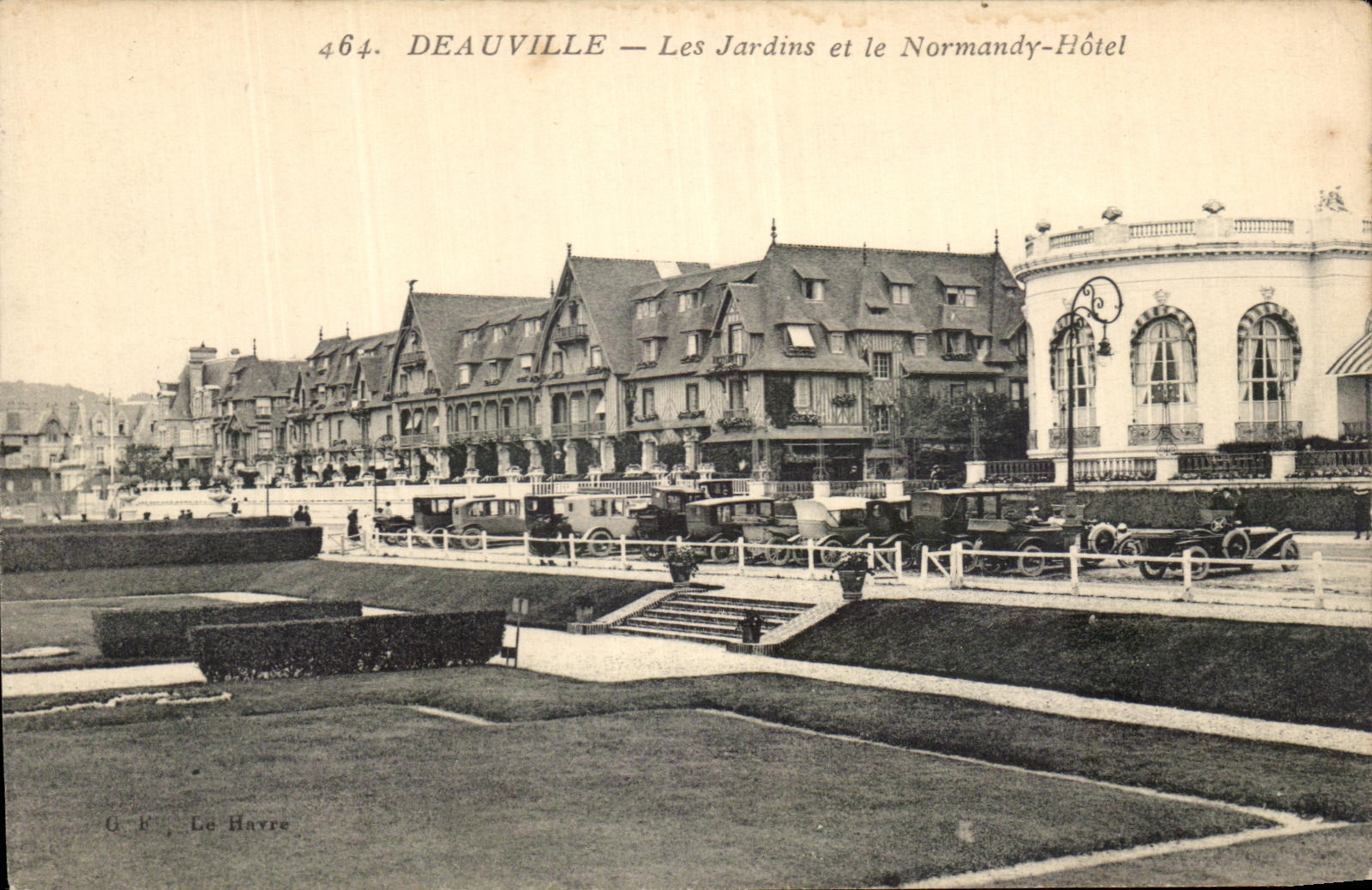 CPA Deauville Les Jardins et le Normandy Hotel