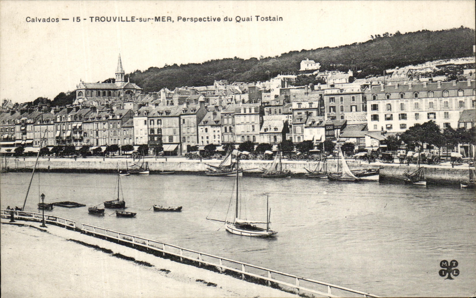 CPA Trouville on Sea View of the Tostain Quay