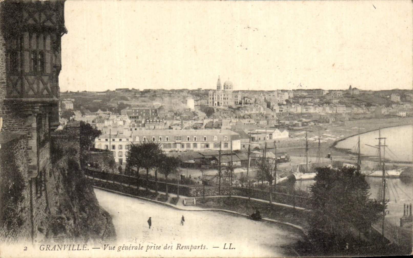 CPA Granville Vue generale prise des Remparts