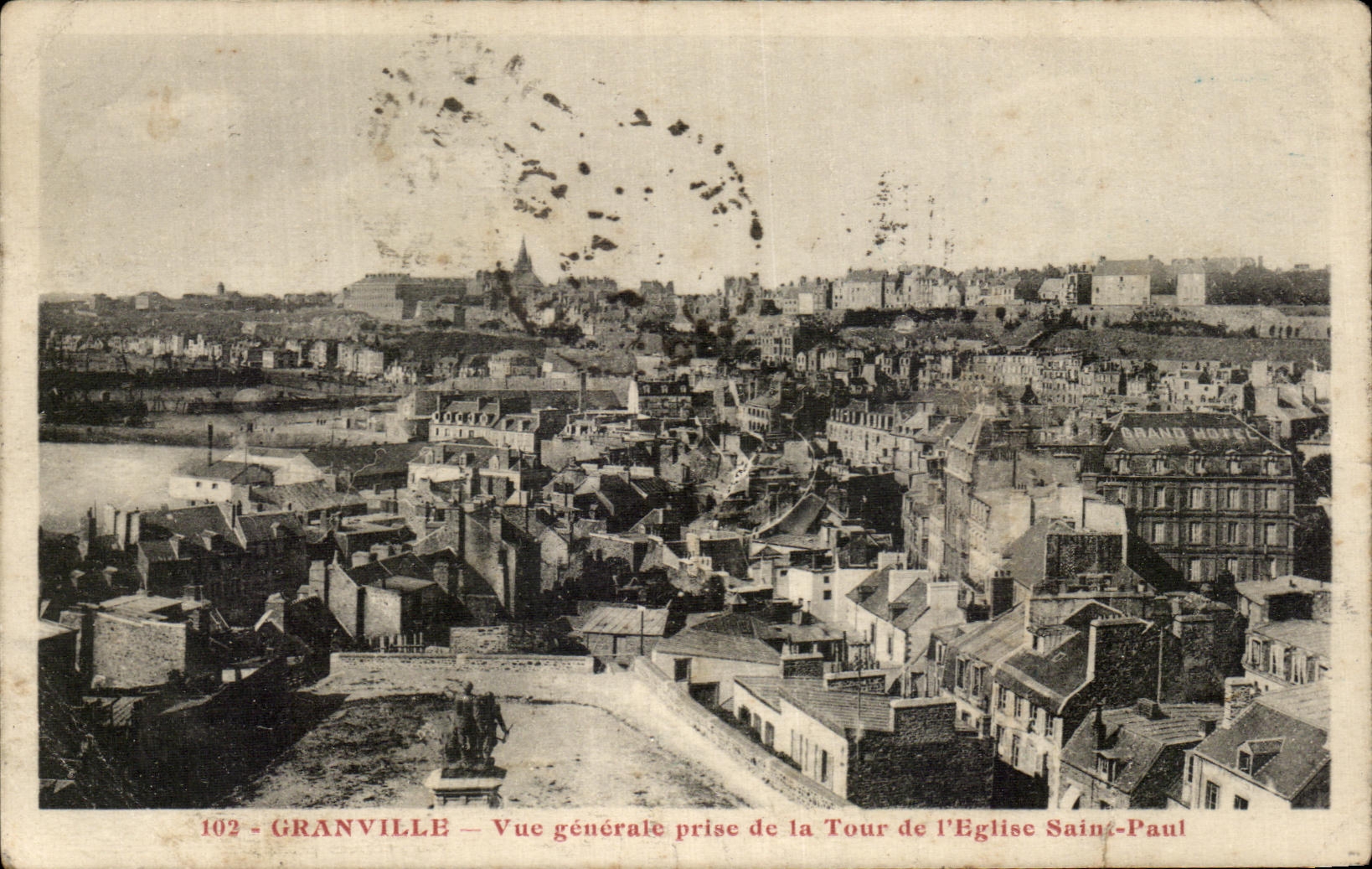 CPA Granville Vue generale prise de la Tour de l'Eglise Saint Paul