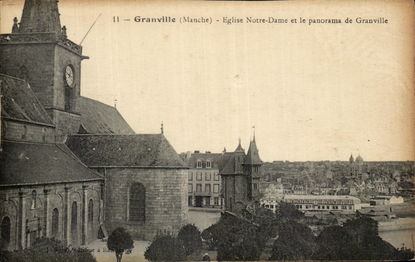 CPA Granville Eglise Notre Dame et le panorama de Granville