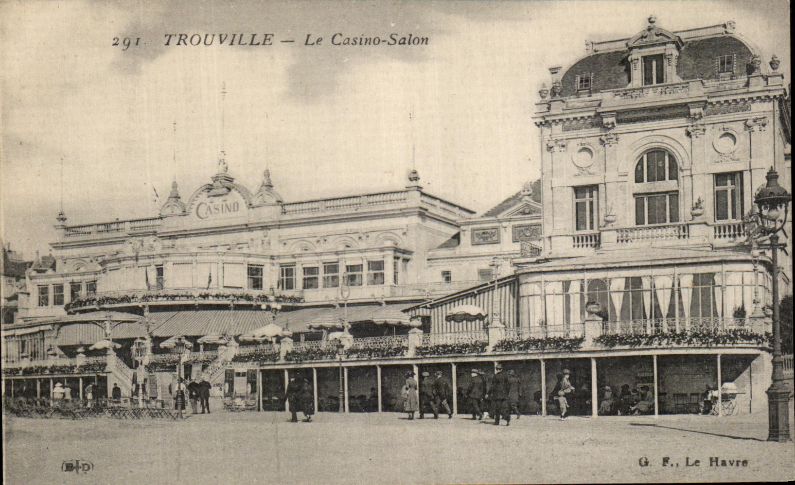CPA Trouville Le Casino Salon