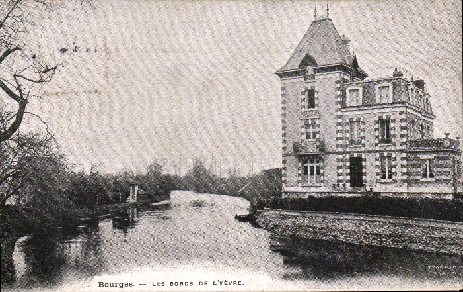 Bordes de CPA Bourges de Yevre