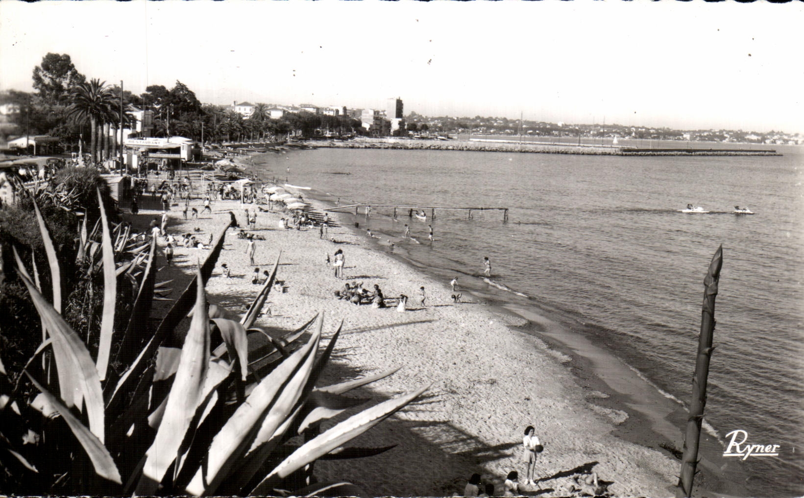 CPA the Mediterranean coastline Colfe Juan Piage