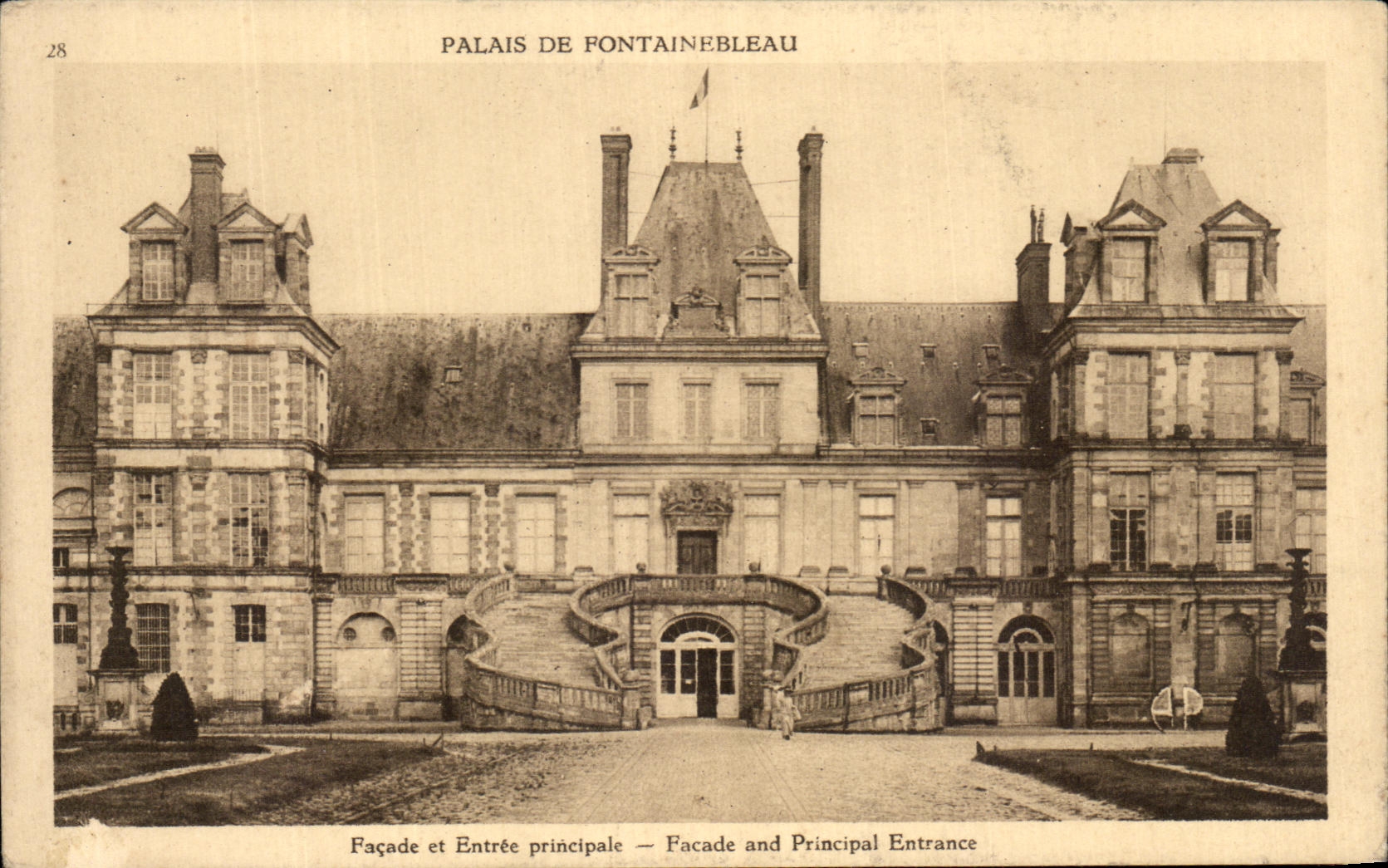 CPA Palais De Fontainebleau Frontage And Main entrance