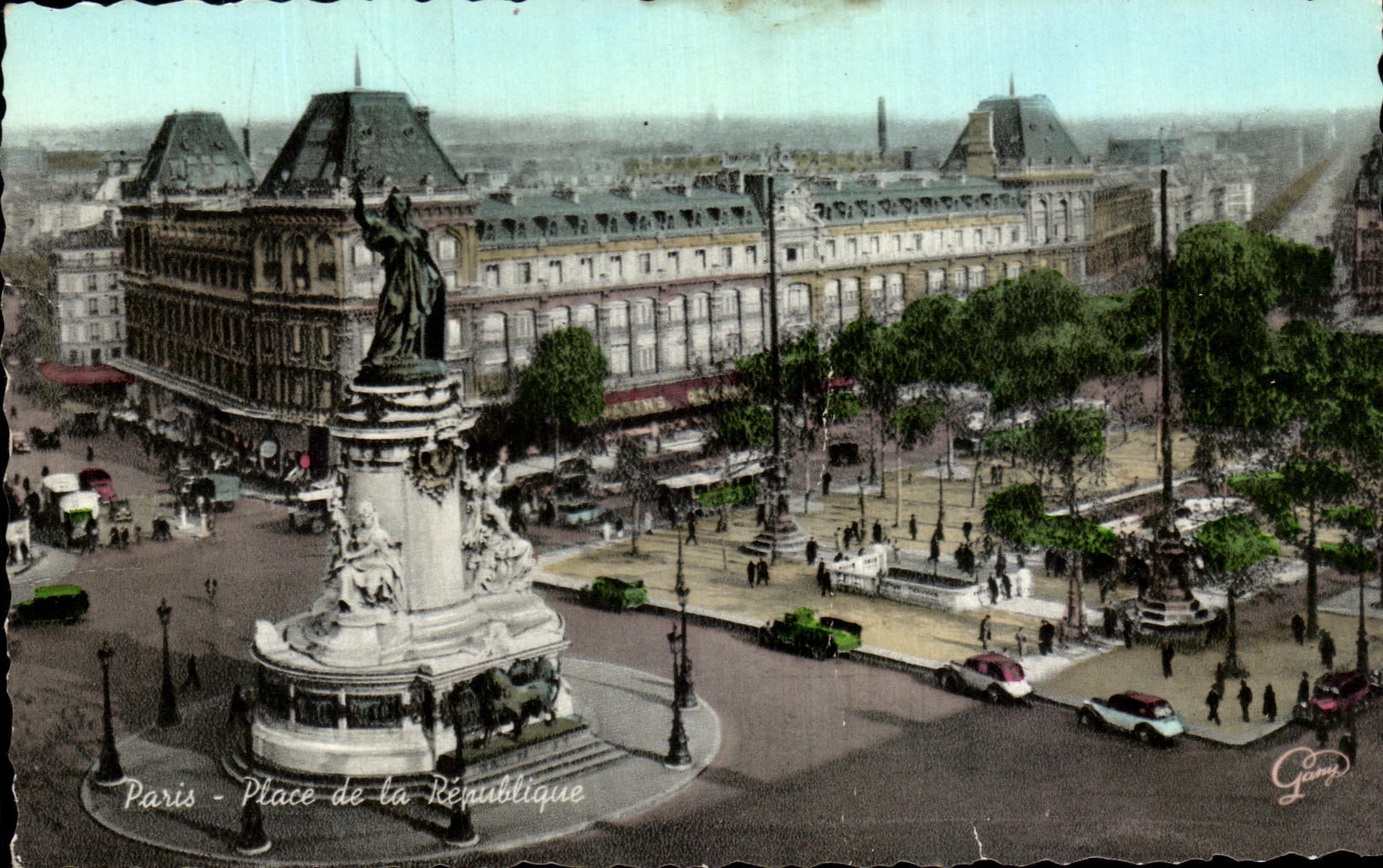 CPA Paris Places Republic