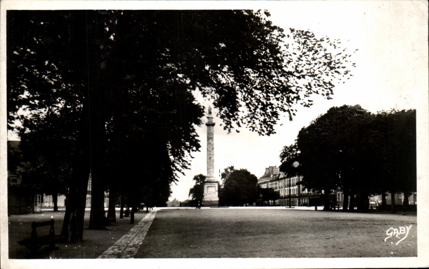 CPA Nantes the Course St Plerre and the Column Louis XVI