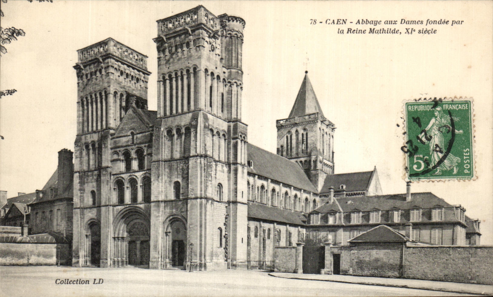 Abadia de CPA Caen con las senoras reclinadas por la reina de Matilde