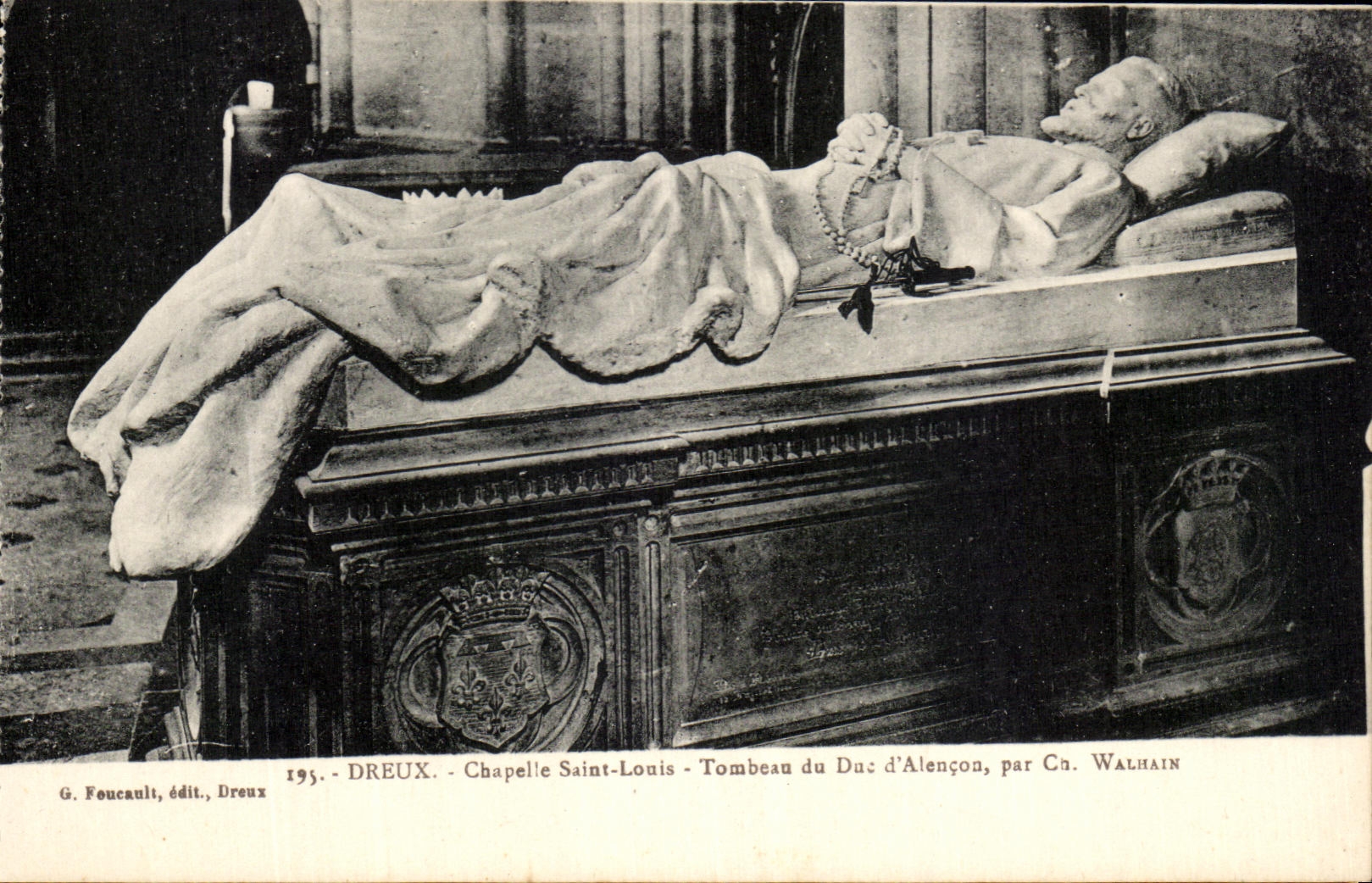 CPA Dreux Chapelle Saint Louis Tombeau du Duc d'Alencon par Walhain